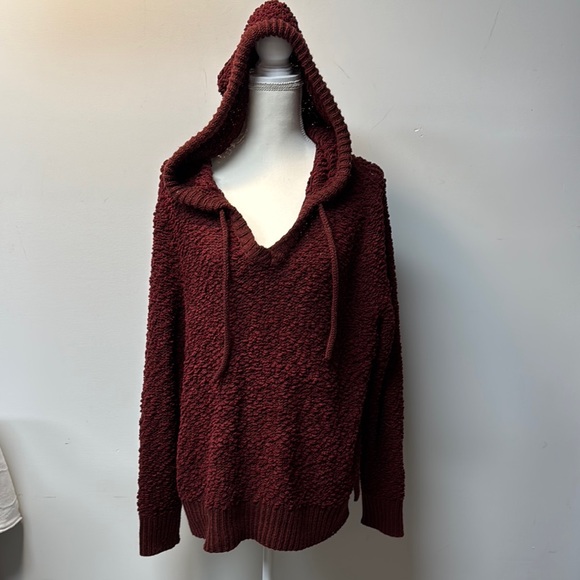 Green Tea Burgundy Red Boucle Knit Hooded Sweater XL Oversized Cozy Outdoor - Picture 1 of 9